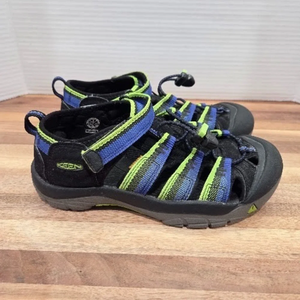 KEEN Newport Neo H2 Big Kids‎ Size 3 Youth Water Hiking Sandals Black Blue Green
